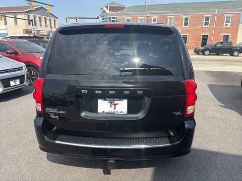 Used 2015 Dodge Grand Caravan R/T w/ Driver Convenience Group image 4