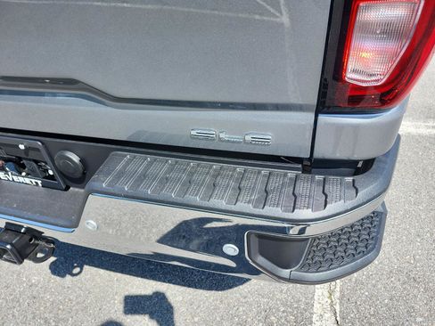 New 2026 GMC Sierra 2500 SLE w/ SLE Value Package; AWD/4WD image 4