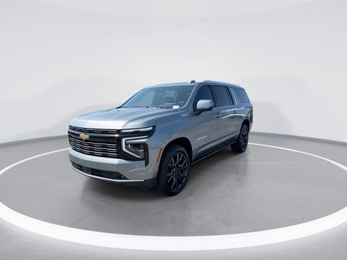 New 2026 Chevrolet Suburban High Country AWD/4WD image 5