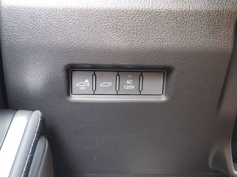 Used 2024 Lexus GX 550 AWD/4WD image 42