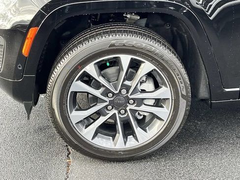 New 2025 Jeep Grand Cherokee Overland w/ Adv Protech Group III image 11