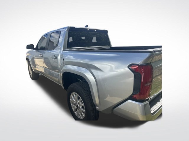 Used 2025 Toyota Tacoma SR5 AWD/4WD image 38