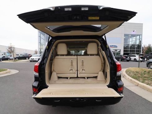 Used 2013 Lexus LX 570 4WD image 44