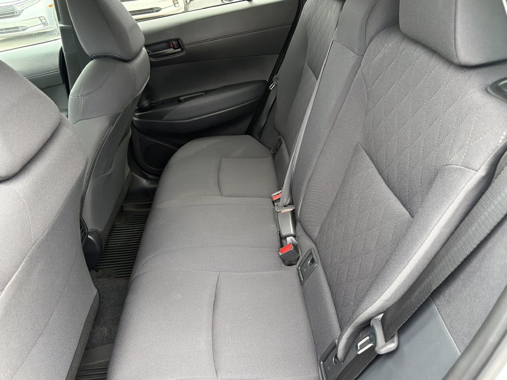 Used 2025 Toyota Corolla Cross LE FWD image 13