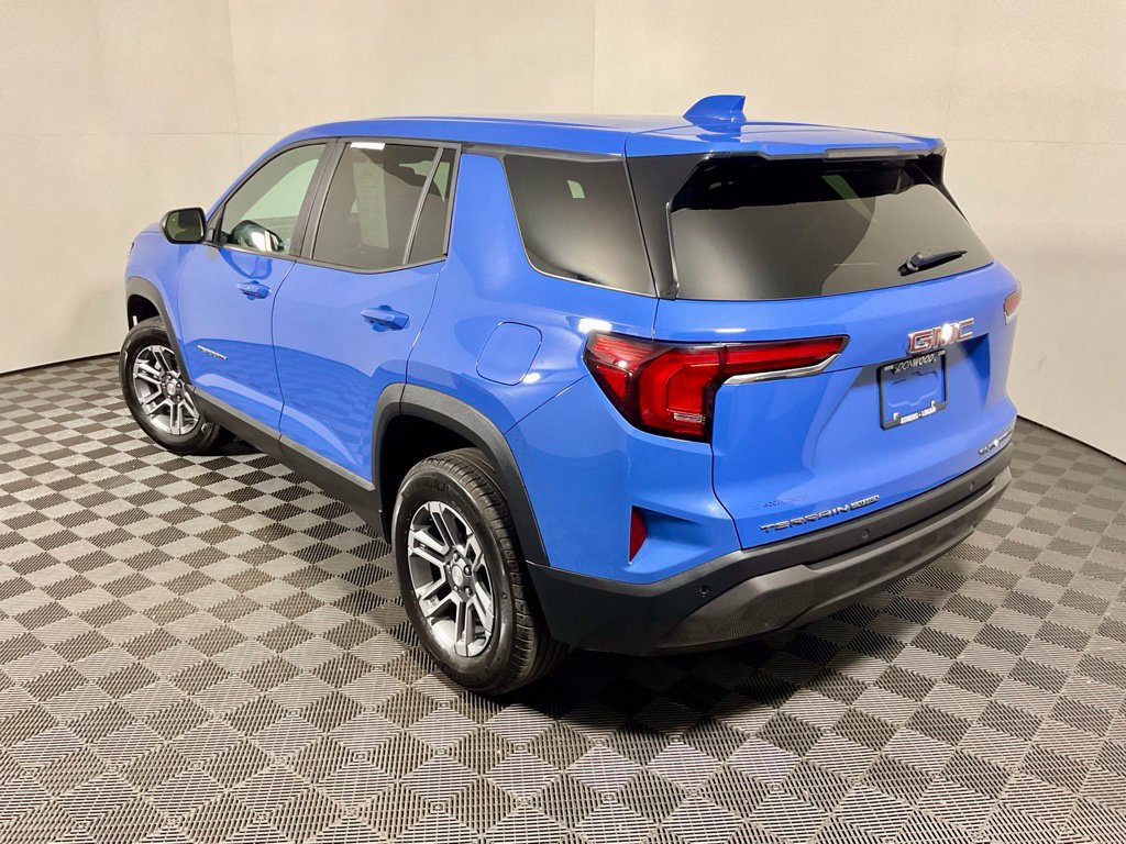 Used 2025 GMC Terrain Elevation AWD/4WD image 13