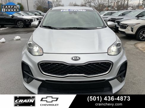 Used 2020 Kia Sportage LX image 2