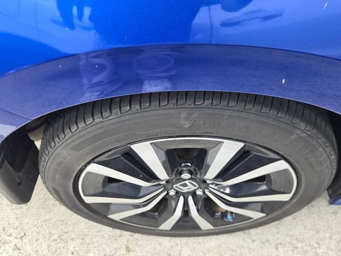 Certified 2024 Honda Civic EX image 8