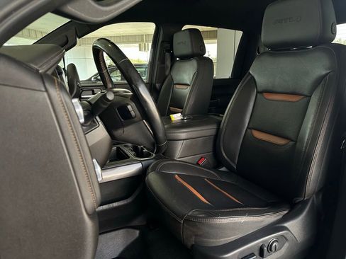 Used 2023 GMC Sierra 2500 AT4 image 12