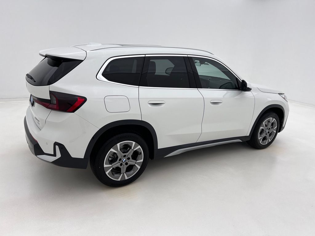 Used 2026 BMW X1 xDrive28i w/ Convenience Package AWD/4WD image 4