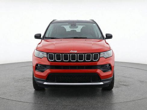 Used 2025 Jeep Compass Limited image 2