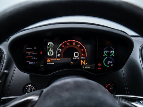 Used 2016 McLaren 570S Coupe image 15