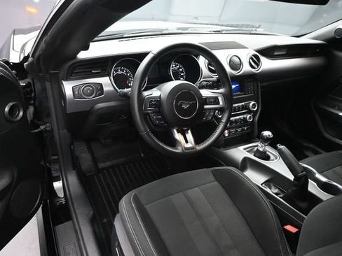Used 2023 Ford Mustang GT RWD image 9