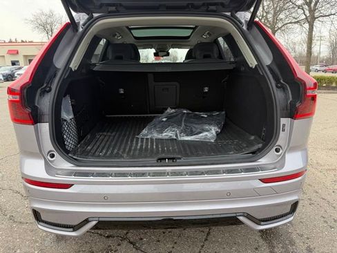 Used 2026 Volvo XC60 B5 Ultra w/ Protection Package Premier image 13