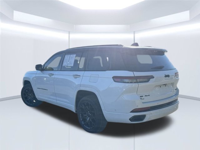 Used 2023 Jeep Grand Cherokee L Summit w/ Advanced Protech Group IV AWD/4WD image 5