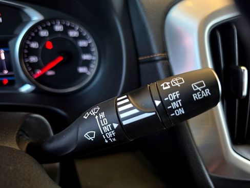 Used 2021 GMC Terrain SLE FWD image 27