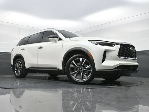 Used 2023 INFINITI QX60 Luxe FWD image 28