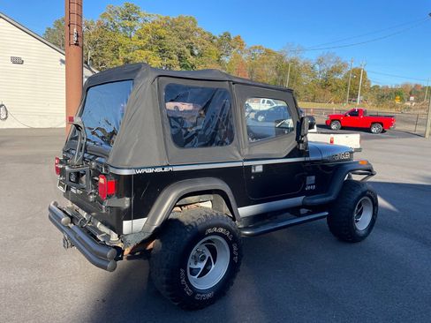 Used 1995 Jeep Wrangler S image 6