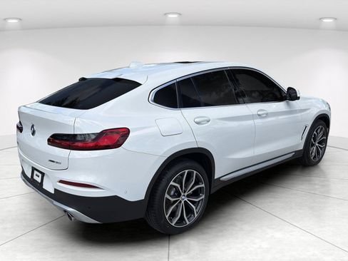 Used 2021 BMW X4 xDrive30i w/ Convenience Package AWD/4WD image 4