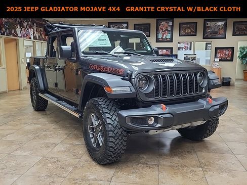 New 2025 Jeep Gladiator Mojave image 2
