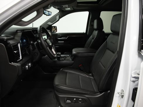 Used 2024 GMC Sierra 1500 Denali w/ Denali Reserve Package image 31