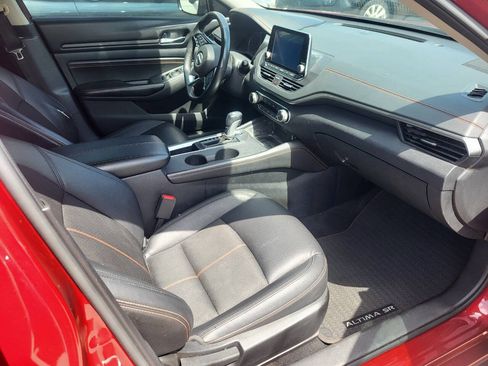 Used 2021 Nissan Altima 2.5 SR w/ SR Premium Package FWD image 10