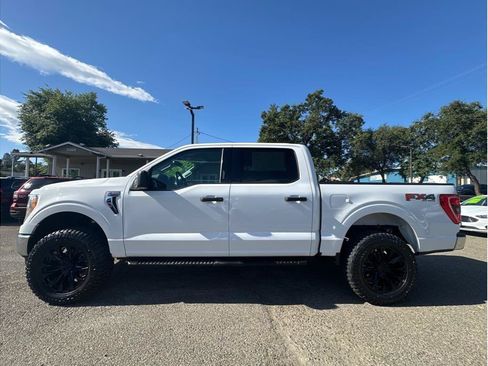 Used 2022 Ford F150 XLT w/ Equipment Group 301A Mid AWD/4WD image 4