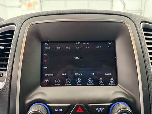 Used 2020 Dodge Durango SXT RWD image 24