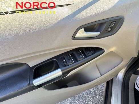 Used 2015 Ford Transit Connect XLT image 26