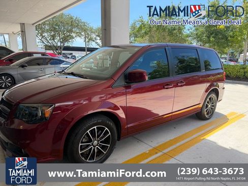 Used 2019 Dodge Grand Caravan SE FWD image 1