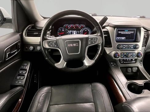 Used 2018 GMC Yukon SLT AWD/4WD image 9