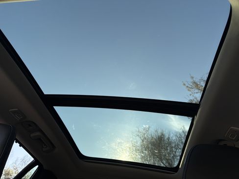 Certified 2025 Volvo XC90 T8 Ultra image 28