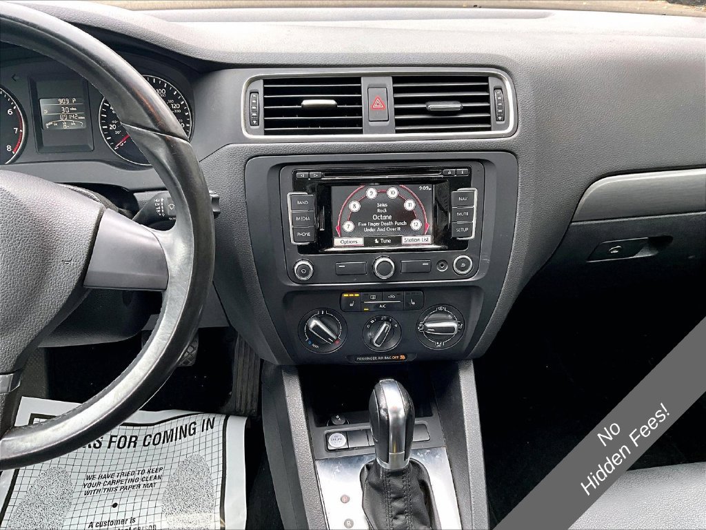 Used 2013 Volkswagen Jetta SEL FWD image 6