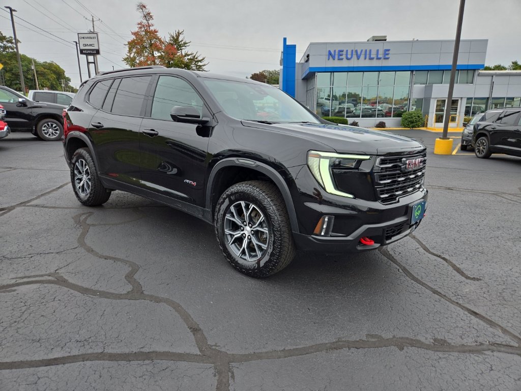 Certified 2024 GMC Acadia AT4 w/ Luxury Package AWD/4WD image 4