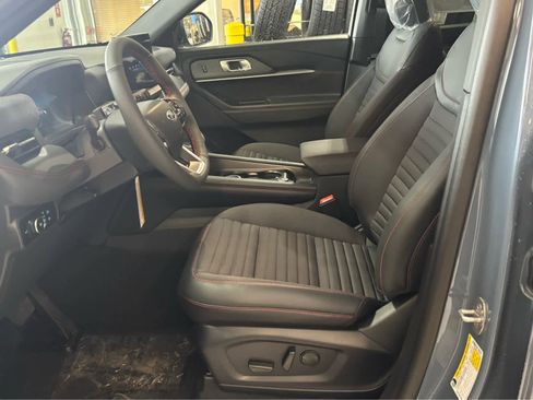 New 2026 Ford Explorer ST-Line image 16