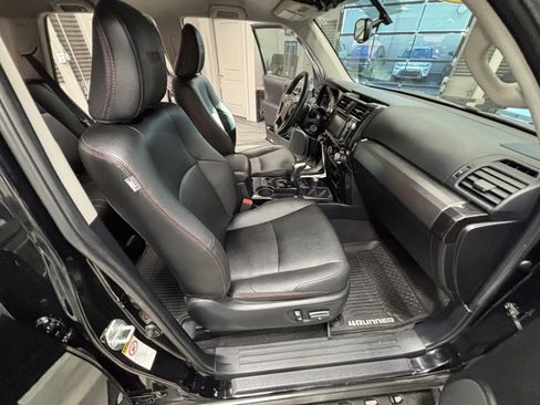 Used 2019 Toyota 4Runner TRD Off-Road Premium image 46