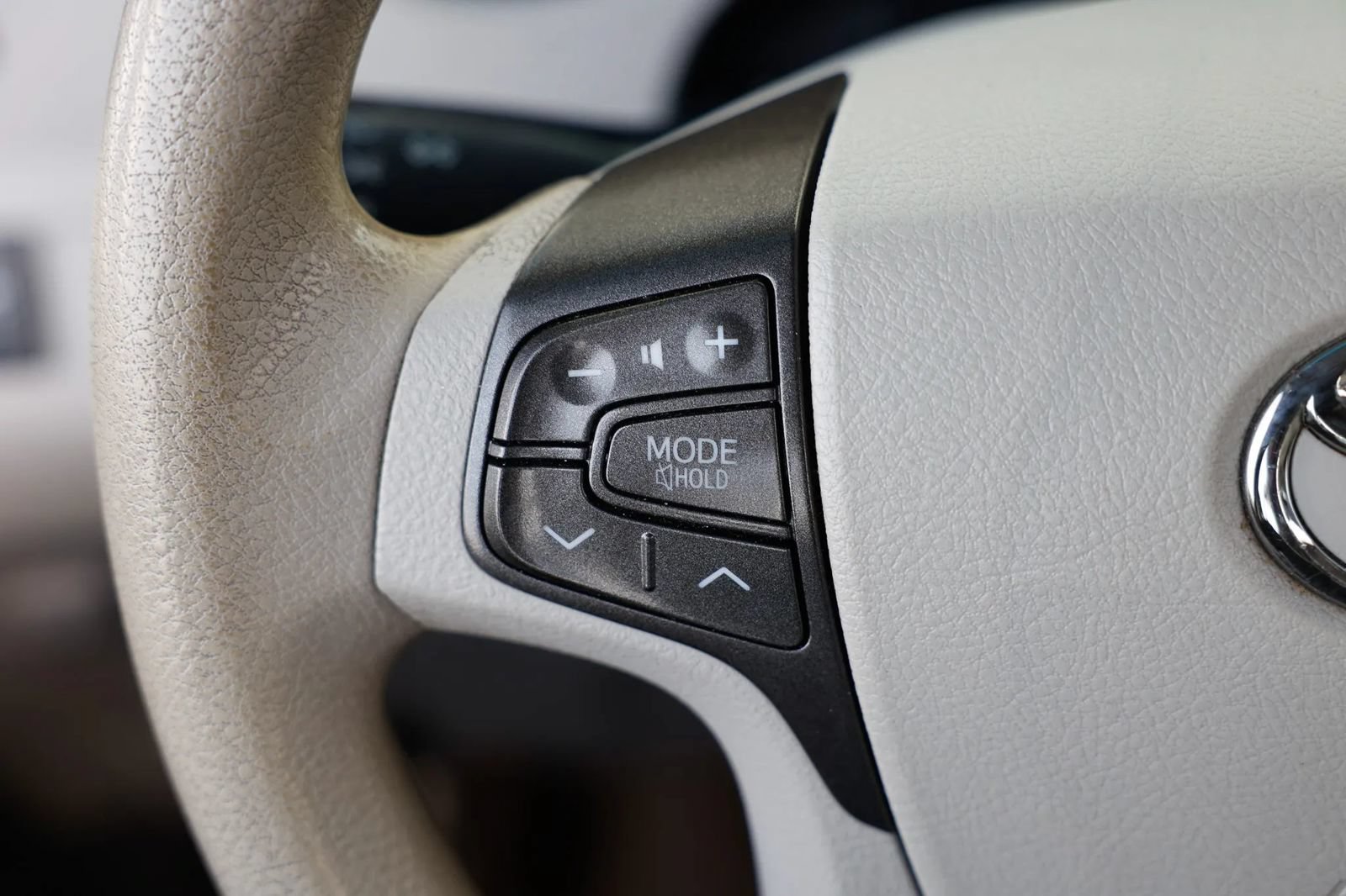 Used 2014 Toyota Sienna LE FWD image 27