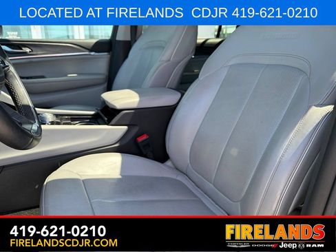 Used 2022 Jeep Grand Cherokee L Overland AWD/4WD image 22
