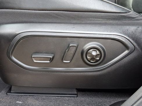 Used 2022 Jeep Grand Cherokee L Overland image 18