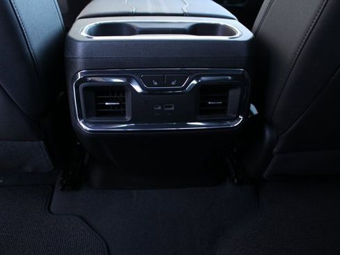 Used 2024 Chevrolet Silverado 2500 High Country w/ High Country Premium Package image 34