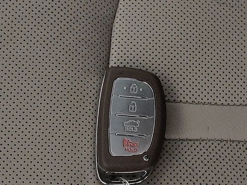 Used 2017 Hyundai Sonata Limited w/ Tech Package 03 image 32