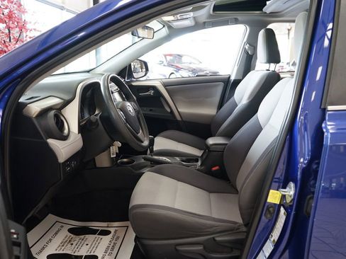 Used 2015 Toyota RAV4 XLE AWD/4WD image 25