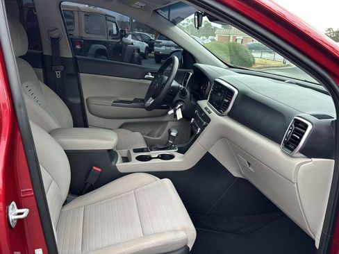 Used 2021 Kia Sportage LX w/ LX Fwd Popular Package image 10