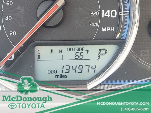 Used 2014 Toyota RAV4 Limited image 19
