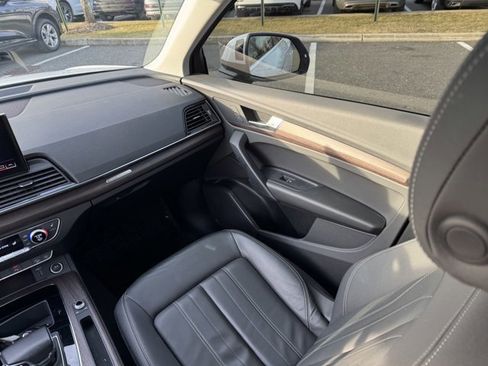 Certified 2023 Audi Q5 2.0T Premium w/ Convenience Package image 15