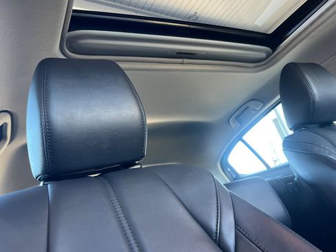 Used 2018 MAZDA MAZDA3 Touring image 17