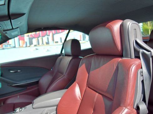 Used 2005 BMW 645Ci Convertible RWD image 15