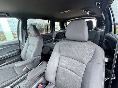 Used 2021 Honda Passport Sport image 11