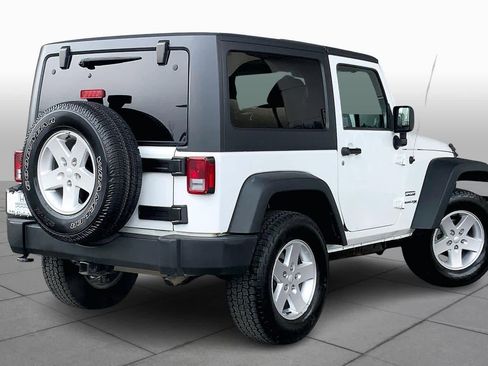 Used 2018 Jeep Wrangler Sport image 12