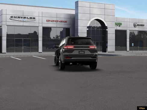 New 2026 Jeep Grand Cherokee Limited w/ Limited Altitude Package AWD/4WD image 13
