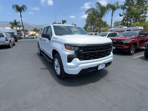 New 2025 Chevrolet Silverado 1500 Custom image 2